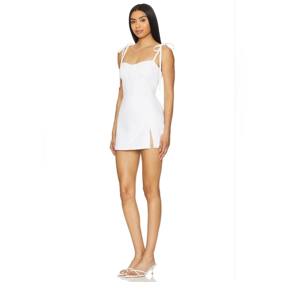 21. NWOT AMANDA UPRICHARD TAYLOR DENIM ROMPER - Picture 3 of 6